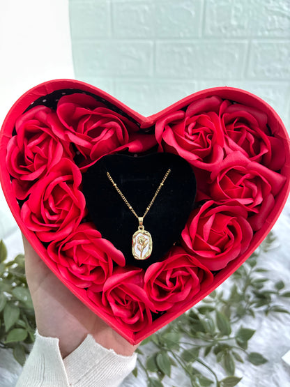 Rose pendant gift